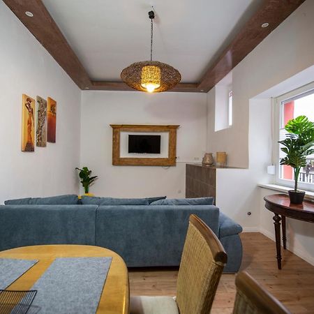 Apartment Mit Kleinem Innenhof Im Erdgeschoss Fuer Bis Zu 4 Personen Klotten Bagian luar foto