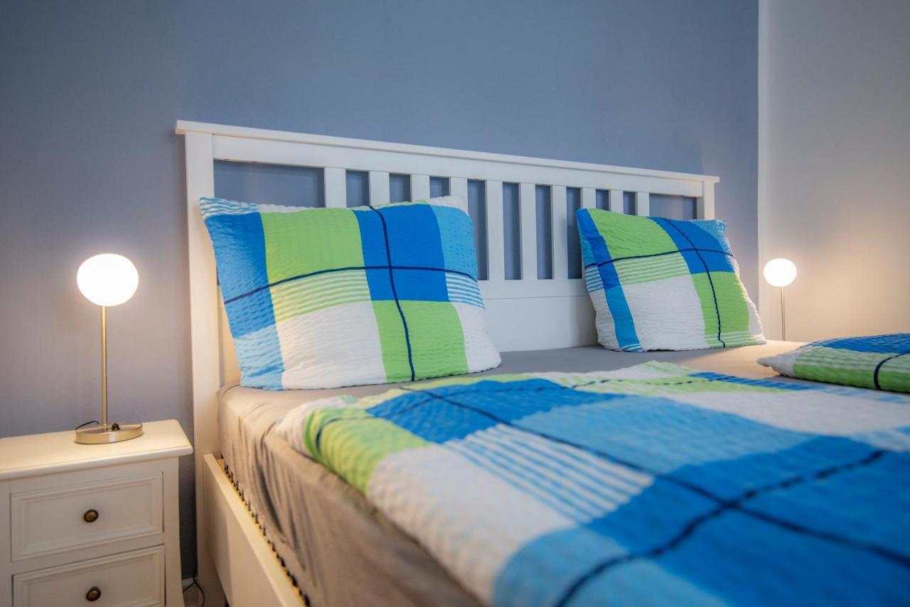 Apartment Mit Kleinem Innenhof Im Erdgeschoss Fuer Bis Zu 4 Personen Klotten Bagian luar foto