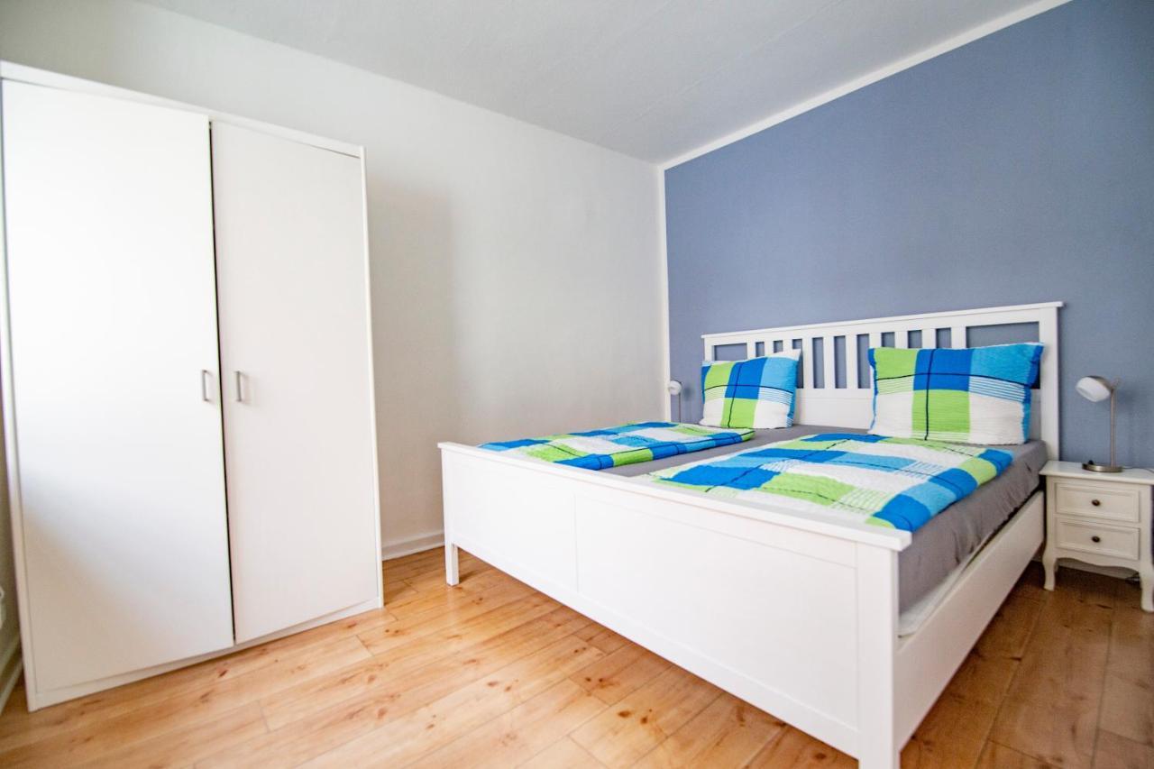 Apartment Mit Kleinem Innenhof Im Erdgeschoss Fuer Bis Zu 4 Personen Klotten Bagian luar foto